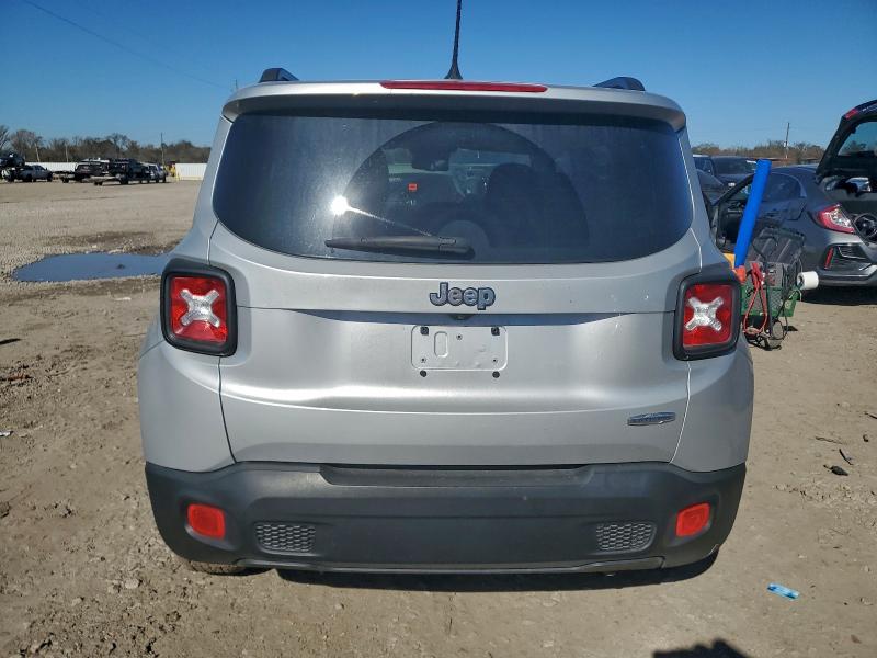 Photo 6 from auction – 2017 JEEP RENEGADE L with VIN ZACCJABB6HPG33008