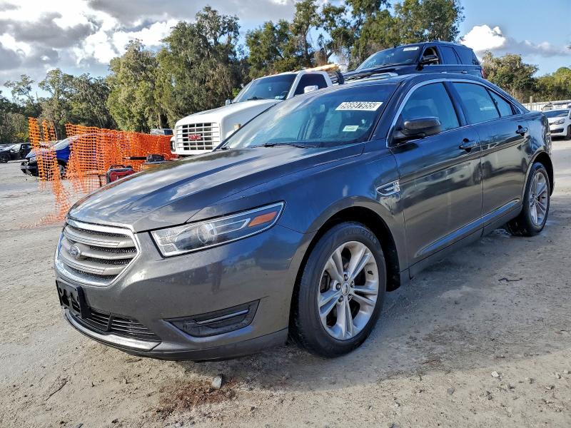 FORD TAURUS SEL 2018 with VIN 1FAHP2E86JG113300 - Photo from auction
