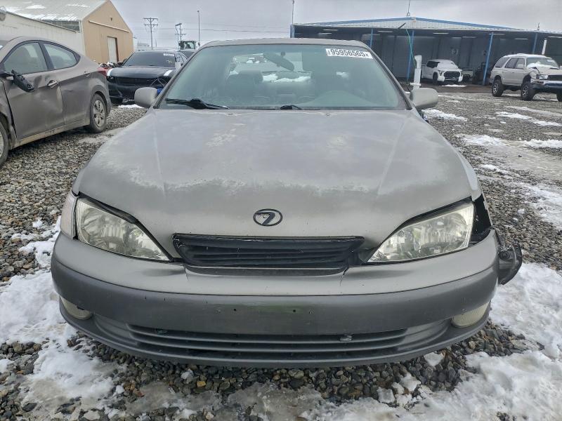 Photo 5 from auction – 1997 LEXUS ES 300 with VIN JT8BF22G8V0008527