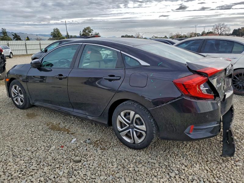 Фото 2 с аукциона – 2016 HONDA CIVIC LX с VIN 19XFC2F55GE245622