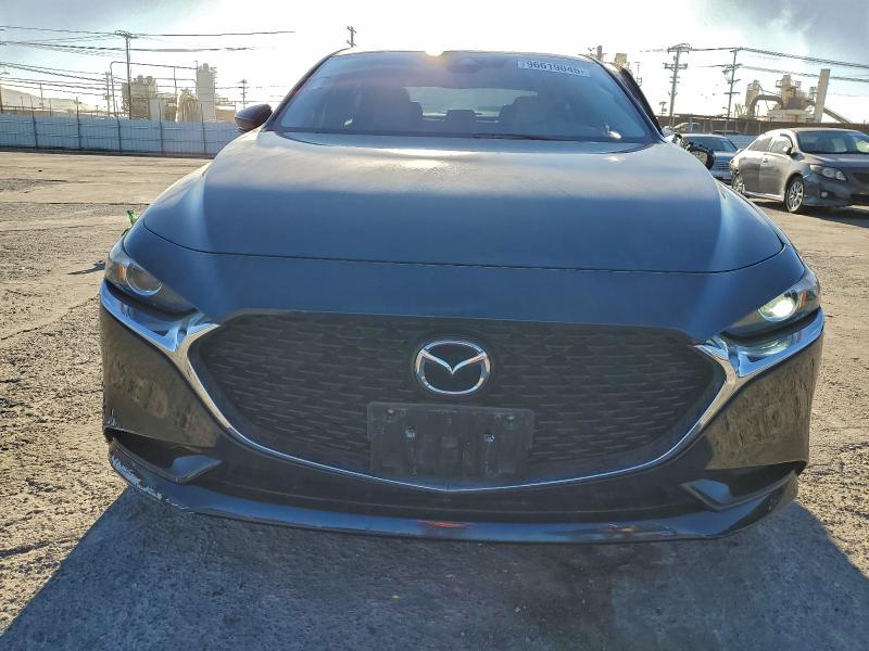 Photo 5 from auction – 2019 MAZDA 3 PREFERRE with VIN JM1BPACL9K1113104
