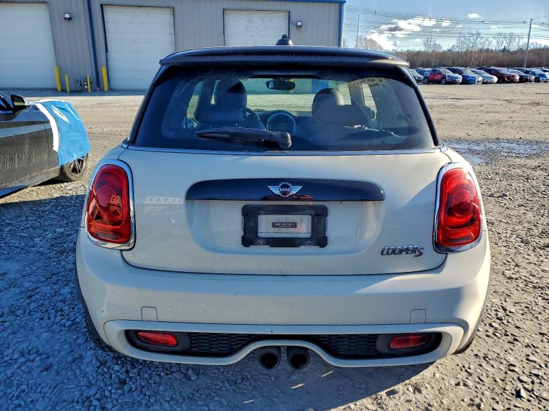 Photo 6 from auction – 2016 MINI COOPER S with VIN WMWXP7C5XG3B33559