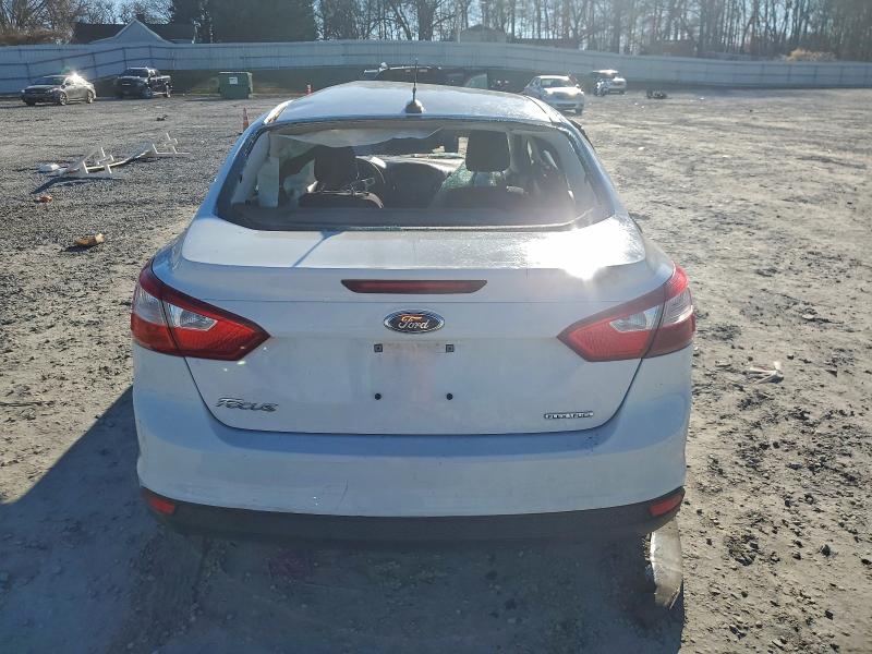 Photo 6 from auction – 2013 FORD FOCUS with VIN 1FADP3E23DL230697