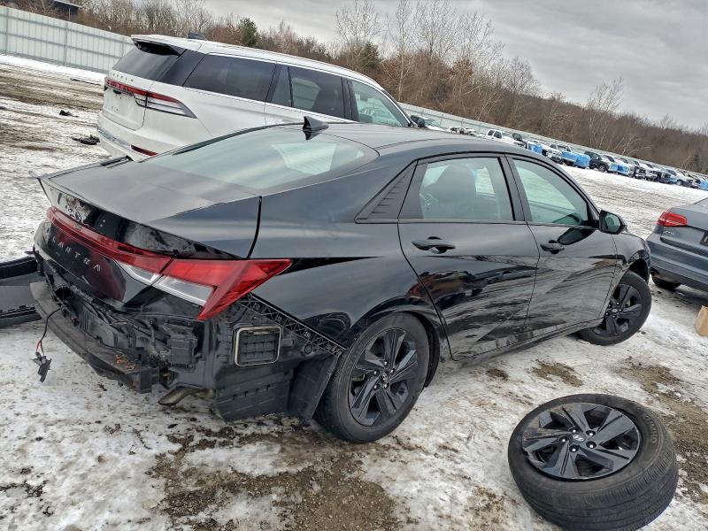 Photo 3 from auction – 2023 HYUNDAI ELANTRA with VIN 5NPLM4AG7PH087655