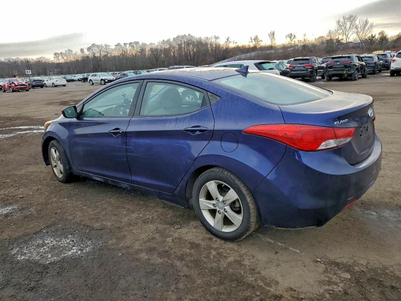 Photo 2 from auction – 2012 HYUNDAI ELANTRA GL with VIN 5NPDH4AEXCH064890
