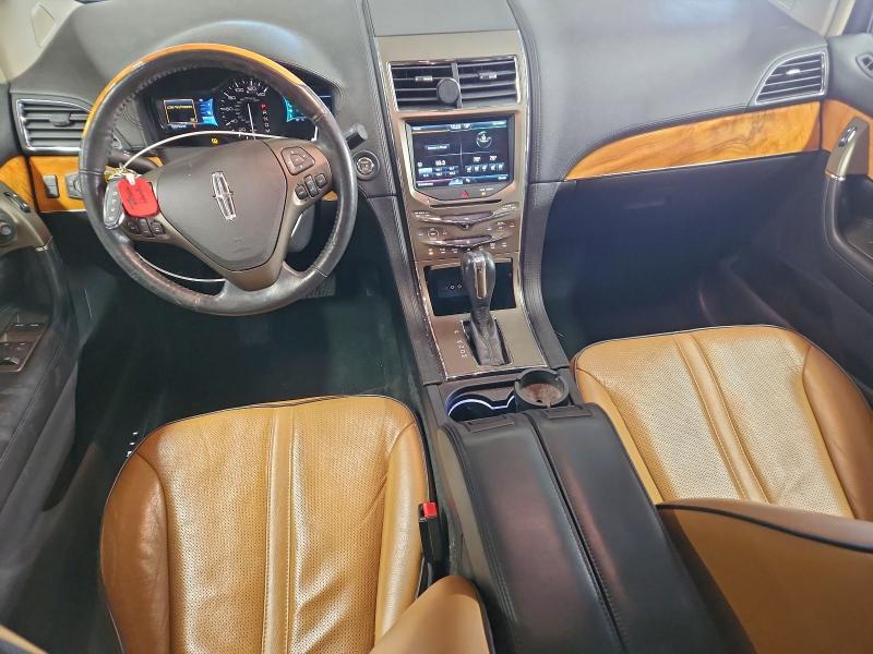 Photo 8 from auction – 2011 LINCOLN MKX with VIN 2LMDJ6JK0BBJ11800