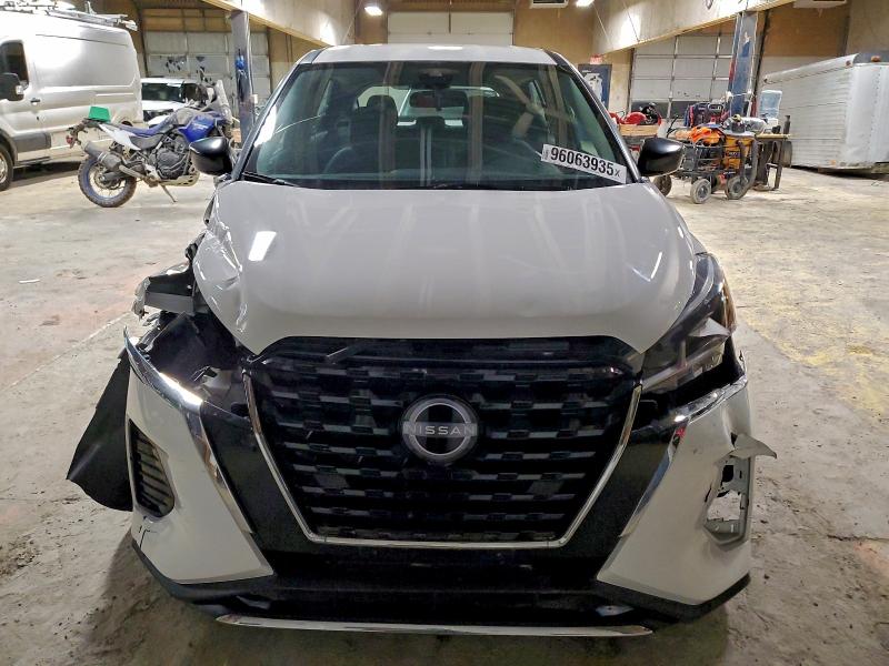 Photo 5 from auction – 2023 NISSAN KICKS S with VIN 3N1CP5BV4PL491932
