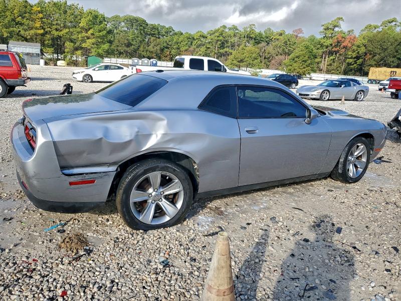 Photo 3 from auction – 2016 DODGE CHALLENGER with VIN 2C3CDZAG2GH201023