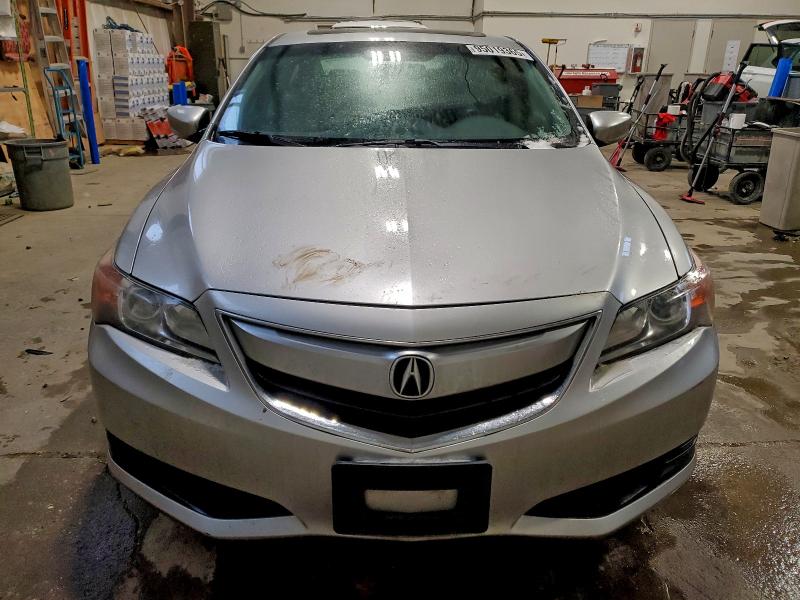 Photo 5 from auction – 2013 ACURA ILX with VIN 19VDE1F33DE400666