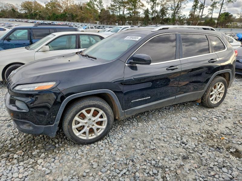 JEEP CHEROKEE L 2015 with VIN 1C4PJLCB3FW677348 - Photo from auction
