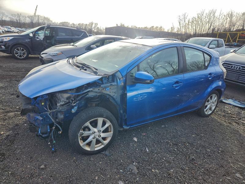 TOYOTA PRIUS C 2012 with VIN JTDKDTB39C1002110 - Photo from auction