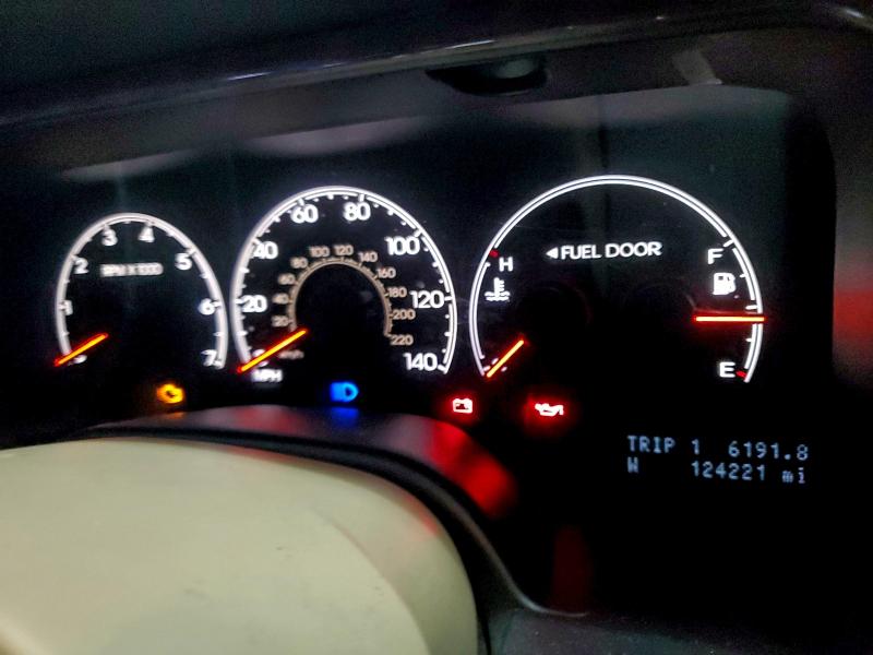 Photo 9 from auction – 2006 LINCOLN NAVIGATOR with VIN 5LMFU27536LJ13680