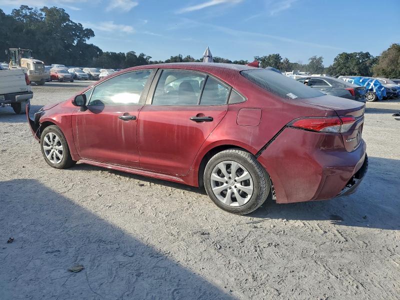 Photo 2 from auction – 2022 TOYOTA COROLLA LE with VIN 5YFEPMAE5NP362650