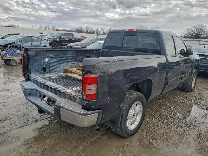 Photo 3 from auction – 2011 CHEVROLET SILVERADO with VIN 1GCRKSE36BZ356113