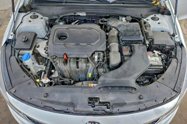 Photo 11 from auction – 2016 KIA OPTIMA EX with VIN 5XXGU4L33GG069984