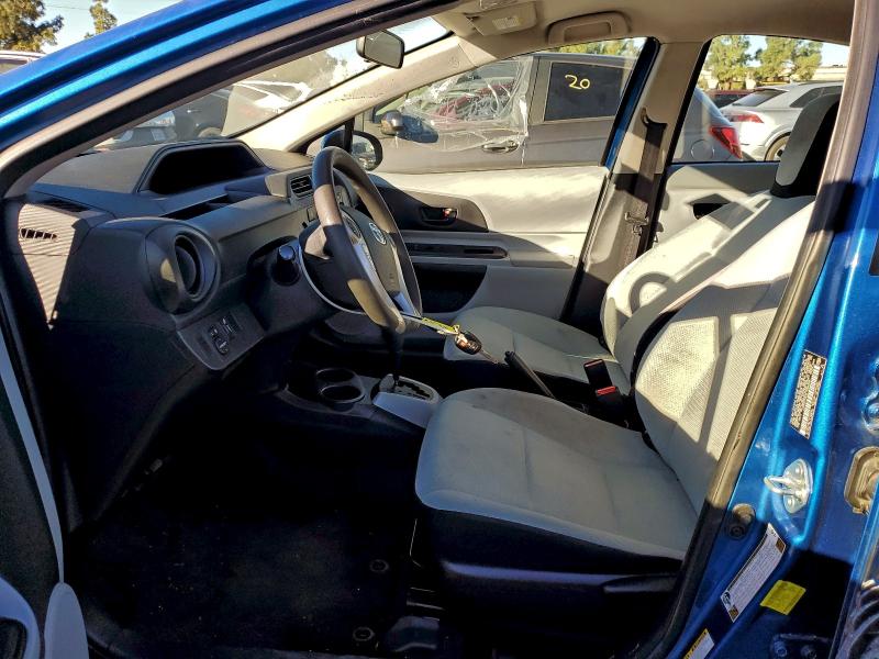 Photo 7 from auction – 2014 TOYOTA PRIUS C with VIN JTDKDTB33E1568248