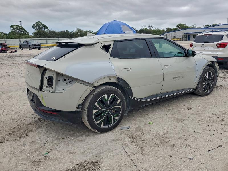 Photo 3 from auction – 2022 KIA EV6 LIGHT with VIN KNDC3DLC8N5078540