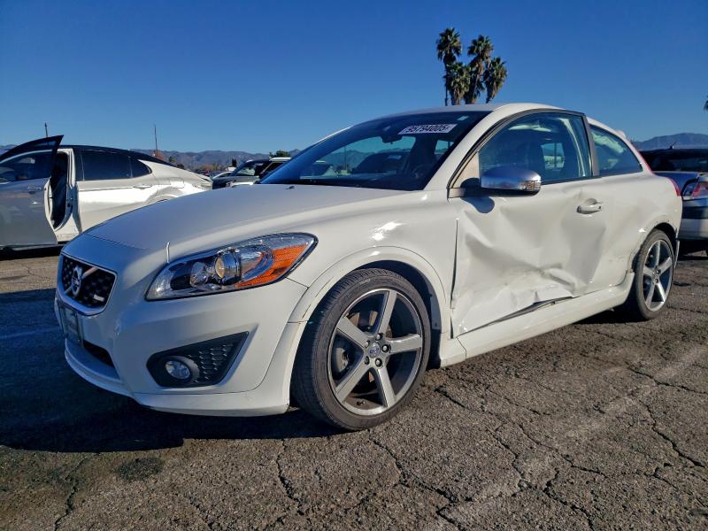 VOLVO C30 T5 2012 مع رقم تعريف المركبة YV1672MK3C2281047 - صورة من المزاد