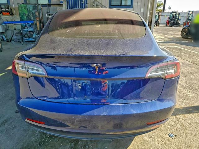 Photo 6 from auction – 2017 TESLA MODEL 3 with VIN 5YJ3E1EA3HF000500