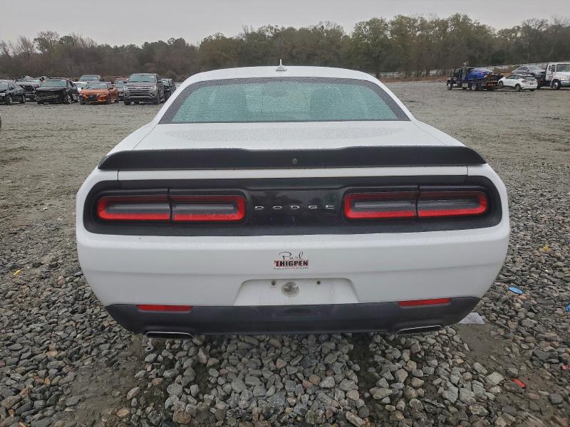 Photo 6 from auction – 2018 DODGE CHALLENGER with VIN 2C3CDZAGXJH305797