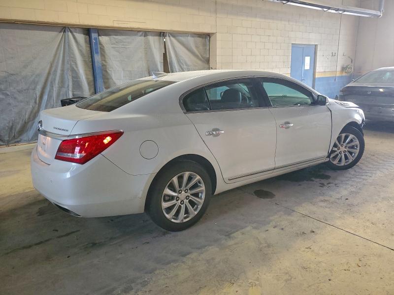 Photo 3 from auction – 2016 BUICK LACROSSE with VIN 1G4GB5G38GF114059