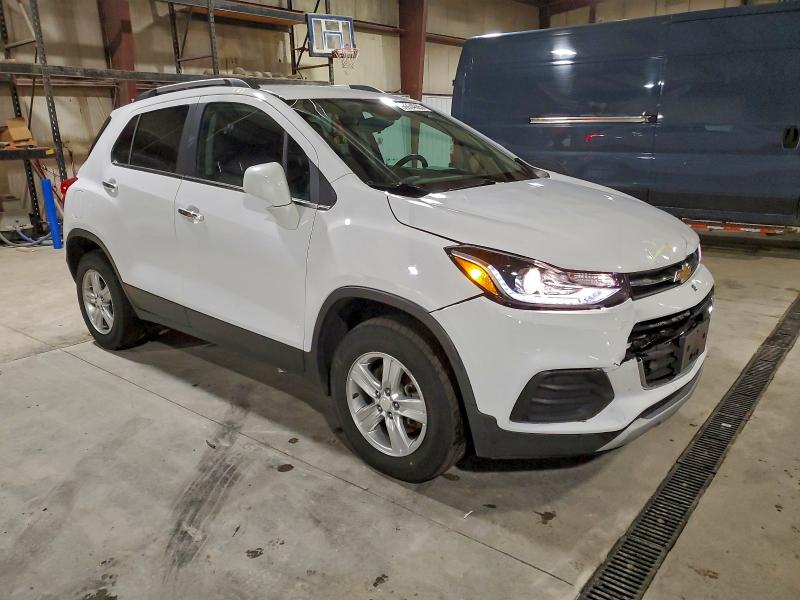 Photo 4 from auction – 2018 CHEVROLET TRAX 1LT with VIN 3GNCJPSB4JL153171