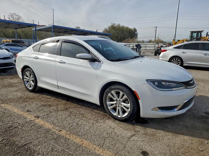 Photo 4 from auction – 2016 CHRYSLER 200 with VIN 1C3CCCAB4GN155397