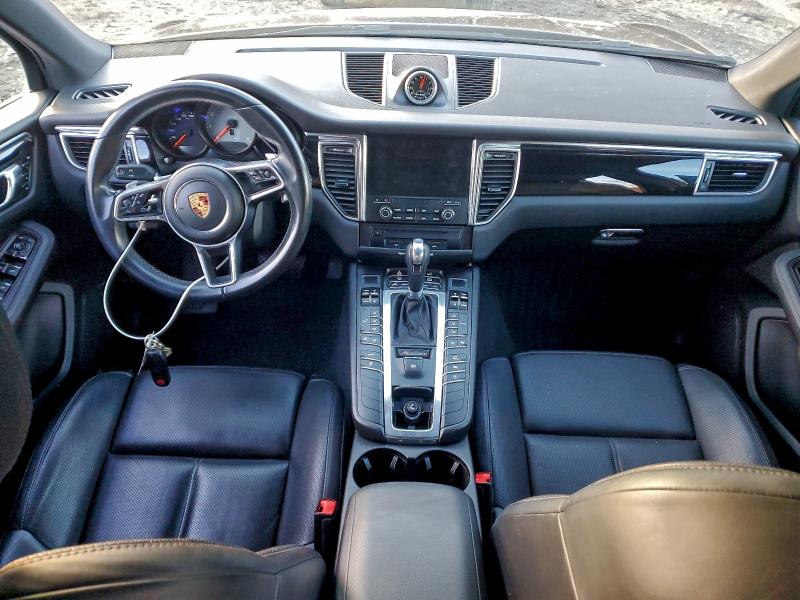 Photo 8 from auction – 2017 PORSCHE MACAN S with VIN WP1AB2A5XHLB16271