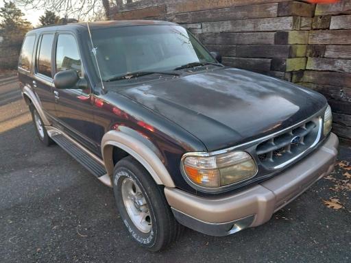 FORD EXPLORER 1999 with VIN 1FMZU34E7XZB72515 - Photo from auction