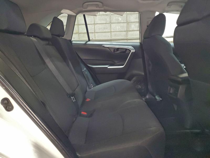 Photo 11 from auction – 2023 TOYOTA RAV4 LE with VIN 2T3F1RFV6PC345040