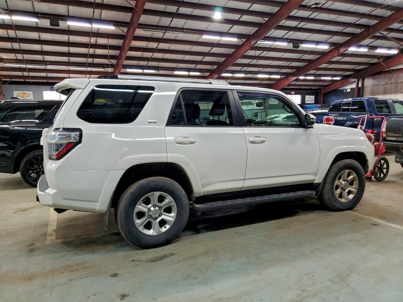 Photo 3 from auction – 2018 TOYOTA 4RUNNER SR with VIN JTEBU5JR9J5502030