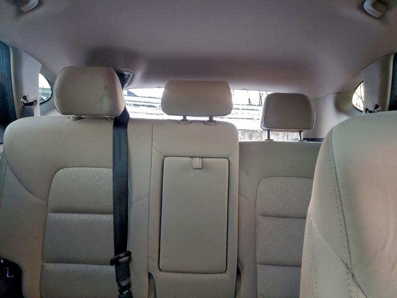 Photo 10 from auction – 2017 HYUNDAI TUCSON LIM with VIN KM8J3CA2XHU500857