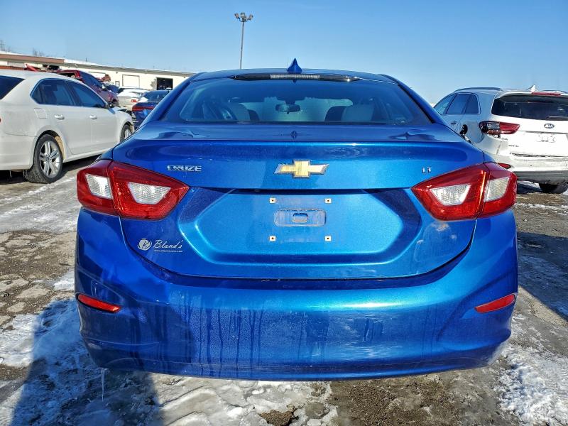 Photo 6 from auction – 2018 CHEVROLET CRUZE LT with VIN 1G1BE5SM4J7200419