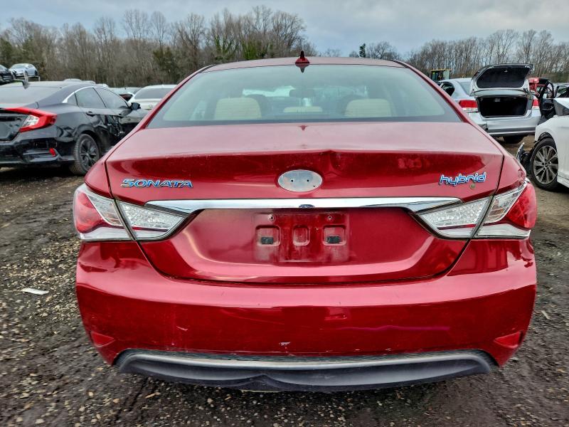 Photo 6 from auction – 2013 HYUNDAI SONATA HYB with VIN KMHEC4A41DA070012