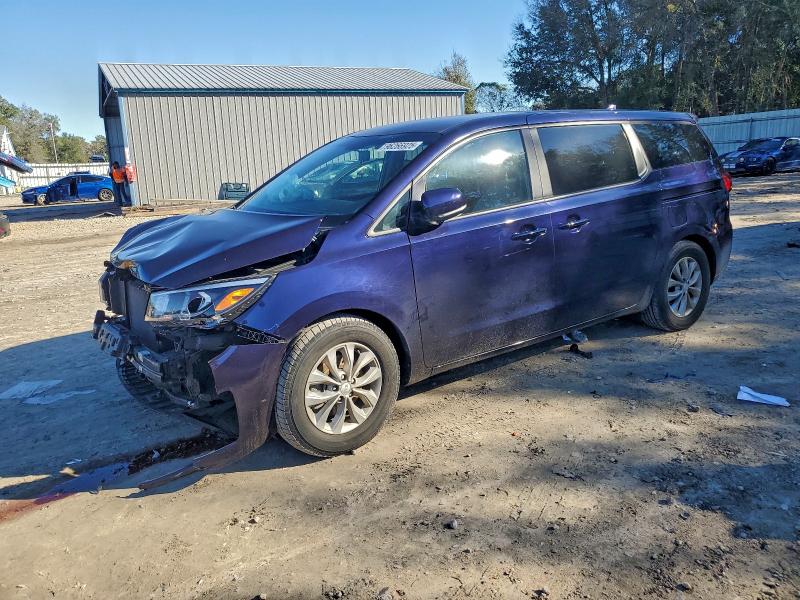 KIA SEDONA 2021 with VIN KNDMB5C13M6668164 - Photo from auction