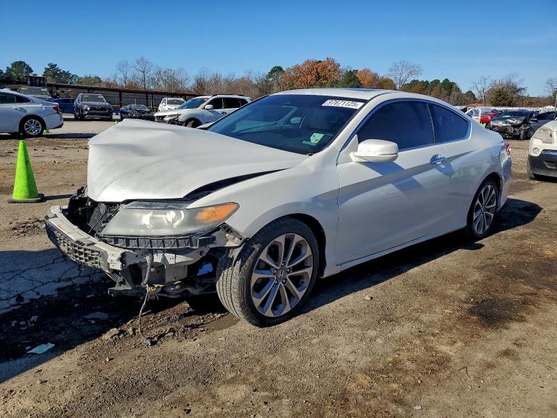 HONDA ACCORD EXL 2015 with VIN 1HGCT2B84FA002454 - Photo from auction