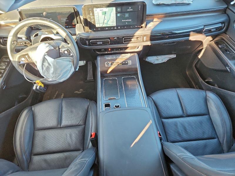 Photo 8 from auction – 2025 LINCOLN AVIATOR RE with VIN 5LM5J7WC3SGL06321