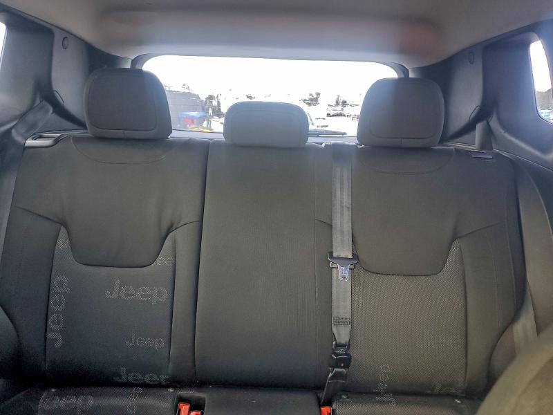 Photo 10 from auction – 2017 JEEP RENEGADE with VIN ZACCJAAB4HPF31384