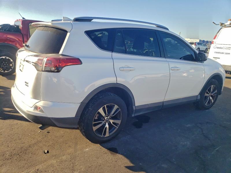 Photo 3 from auction – 2016 TOYOTA RAV 4 with VIN 2T3RFREV0GW536385