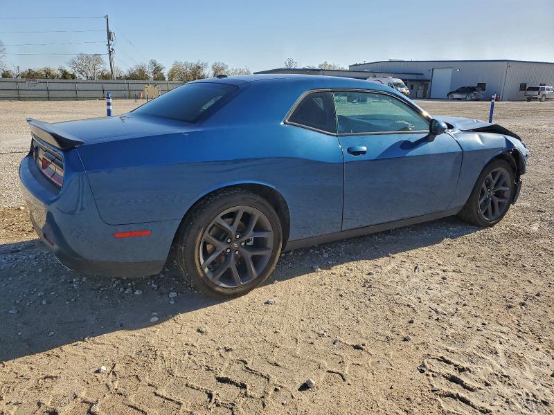 Photo 3 from auction – 2021 DODGE CHALLENGER with VIN 2C3CDZAG6MH620973