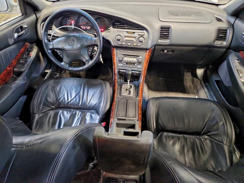 Photo 8 from auction – 2000 ACURA 3.2TL with VIN 19UUA5660YA804281