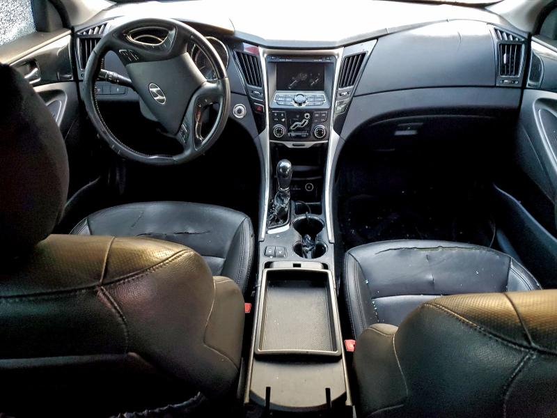 Photo 8 from auction – 2011 HYUNDAI SONATA SE with VIN 5NPEC4AC4BH122928
