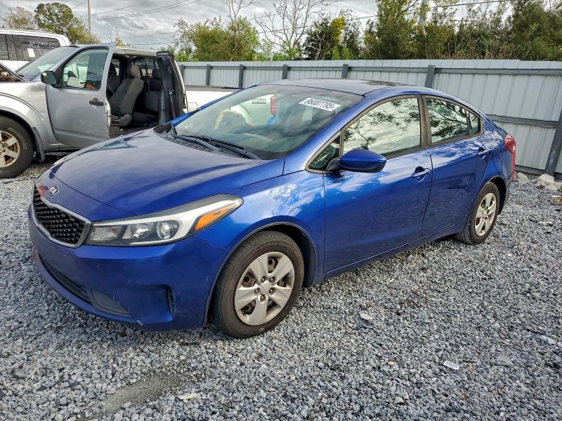 Photo 1 from auction – 2018 KIA FORTE LX with VIN 3KPFK4A76JE196736