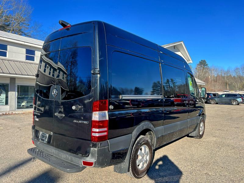 Photo 4 from auction – 2015 MERCEDES-BENZ SPRINTER 2 with VIN WD4PE7DC4FP118376