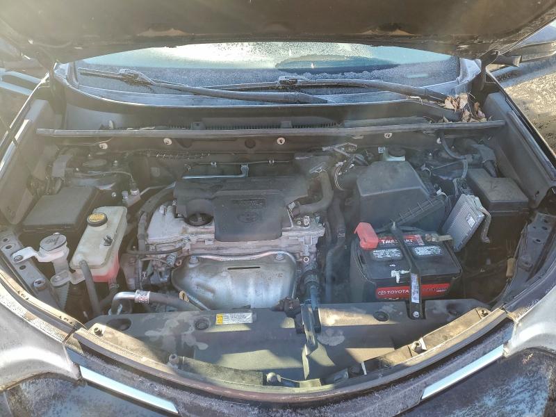 Photo 12 from auction – 2018 TOYOTA RAV4 LE with VIN 2T3BFREV5JW828994
