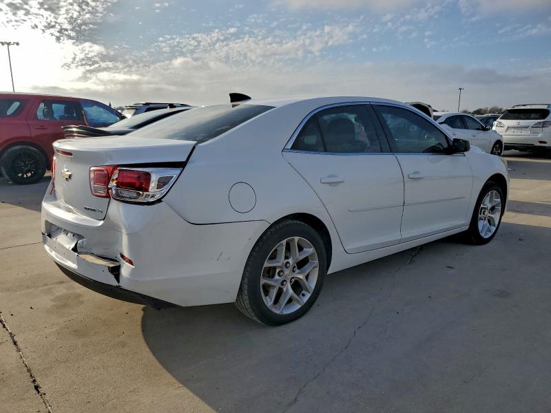 Photo 3 from auction – 2015 CHEVROLET MALIBU LS with VIN 1G11B5SL8FF348985