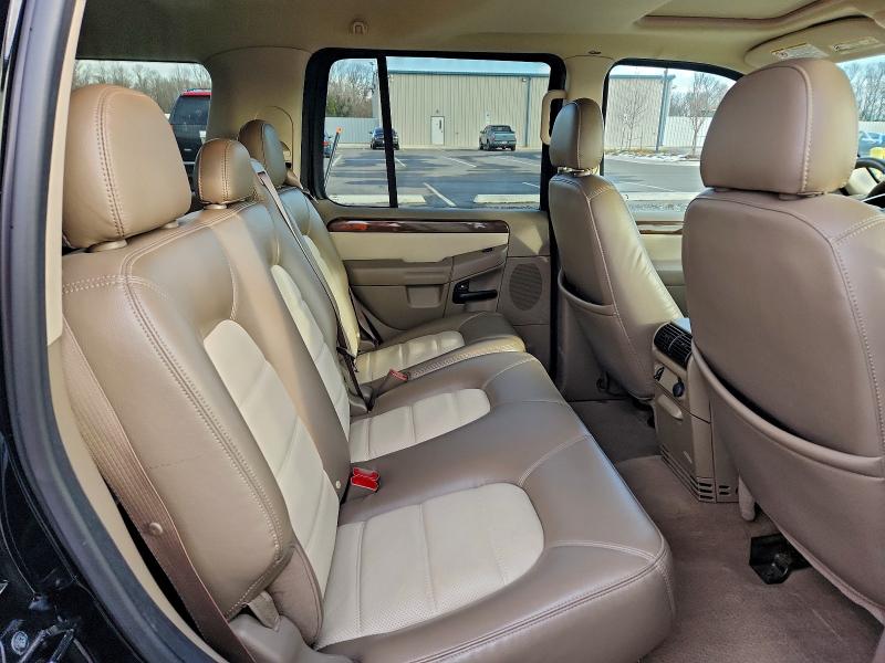 Photo 11 from auction – 2004 FORD EXPLORER E with VIN 1FMDU74W34UB67220
