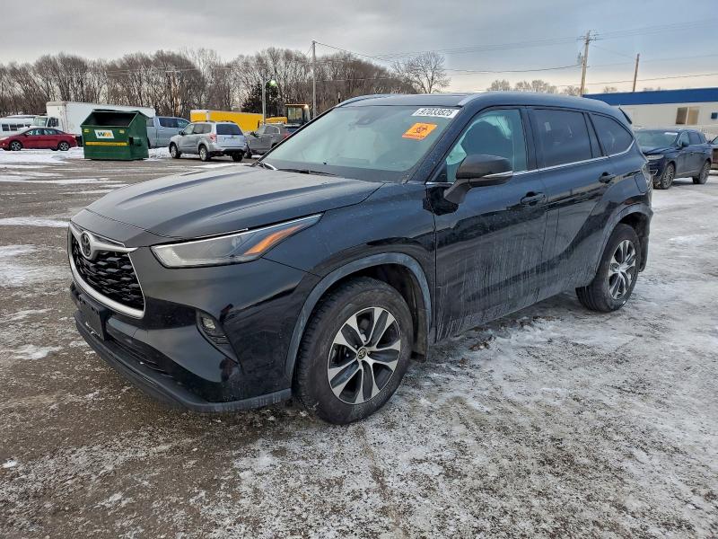 Photo 1 from auction – 2022 TOYOTA HIGHLANDER with VIN 5TDGZRBH9NS563516