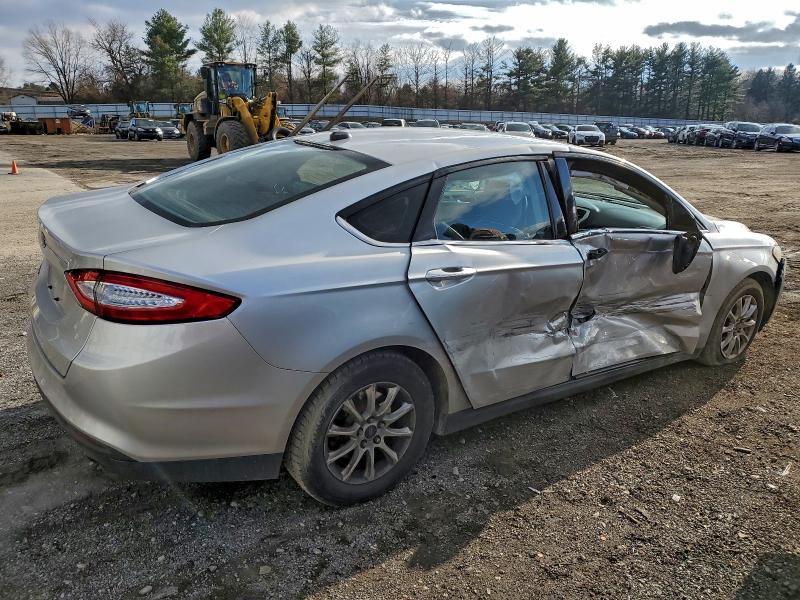 Foto 3 de la subasta – 2016 FORD FUSION S con VIN 3FA6P0G78GR339209
