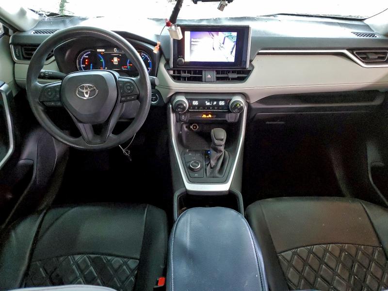 Photo 8 from auction – 2023 TOYOTA RAV4 XLE with VIN JTMRWRFV3PD200533